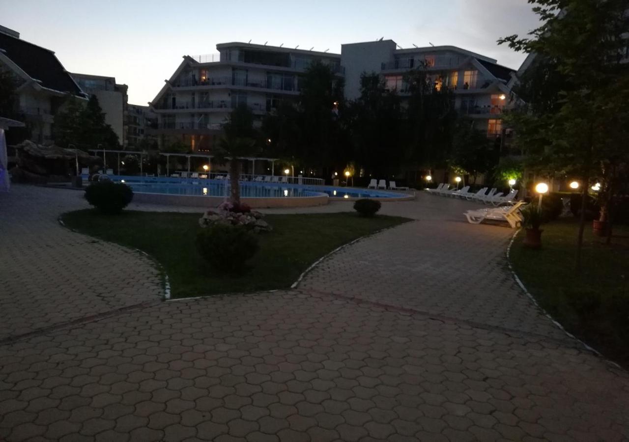 Charis Cozy Family Apart At Sun Village Complex Close To The Beach Slăntjev Brjag Exteriör bild