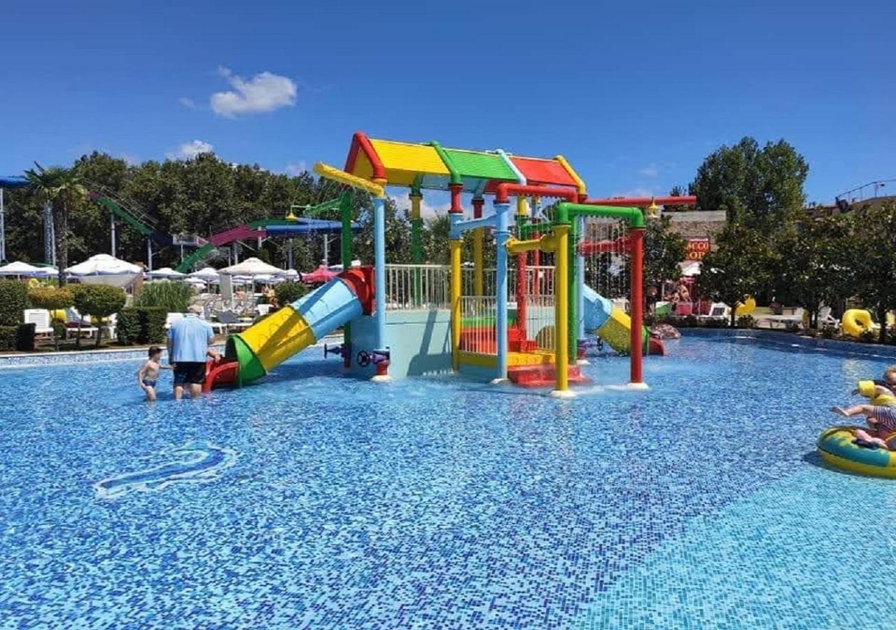 Charis Cozy Family Apart At Sun Village Complex Close To The Beach Slăntjev Brjag Exteriör bild