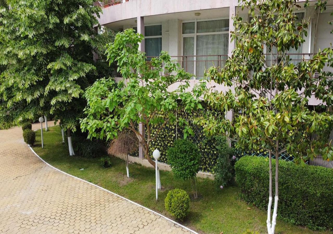 Charis Cozy Family Apart At Sun Village Complex Close To The Beach Slăntjev Brjag Exteriör bild