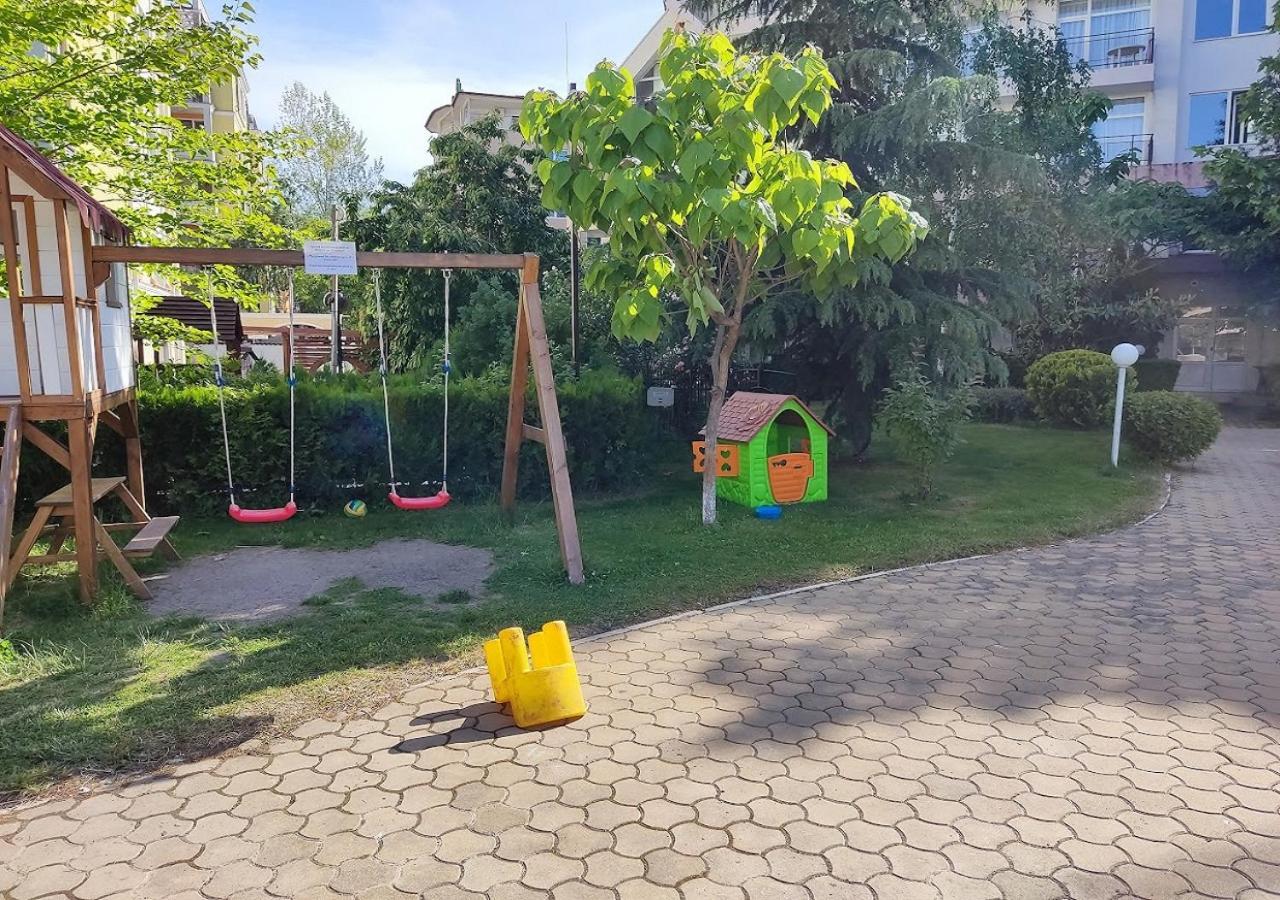 Charis Cozy Family Apart At Sun Village Complex Close To The Beach Slăntjev Brjag Exteriör bild